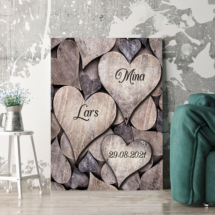 Personalisiertes Wandbild Herzen aus Holz