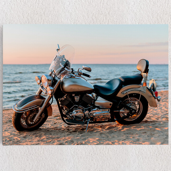 Personalisiertes Leinwandbild Motorrad am Strand