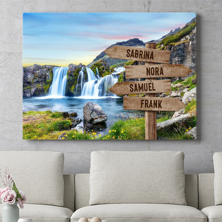 Personalisiertes Wandbild Familienglück am Wasserfall