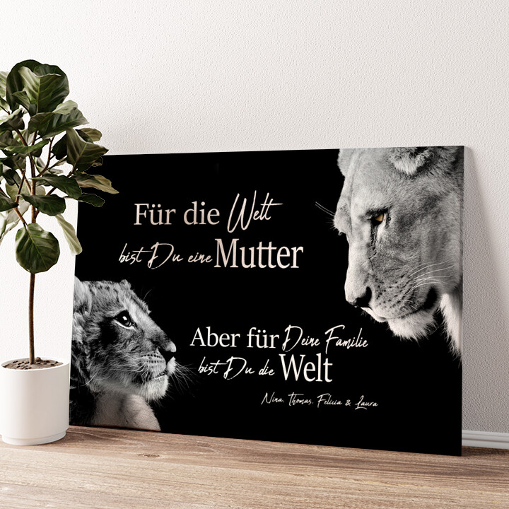 Leinwandbild personalisiert Löwenmutter (Querformat)