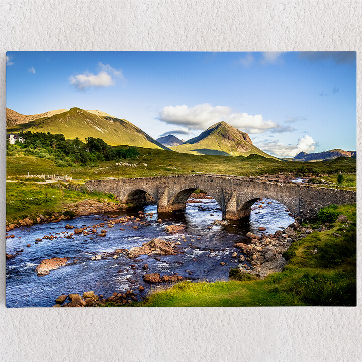 Personalisiertes Leinwandbild Natursteinbrücke in Schottland